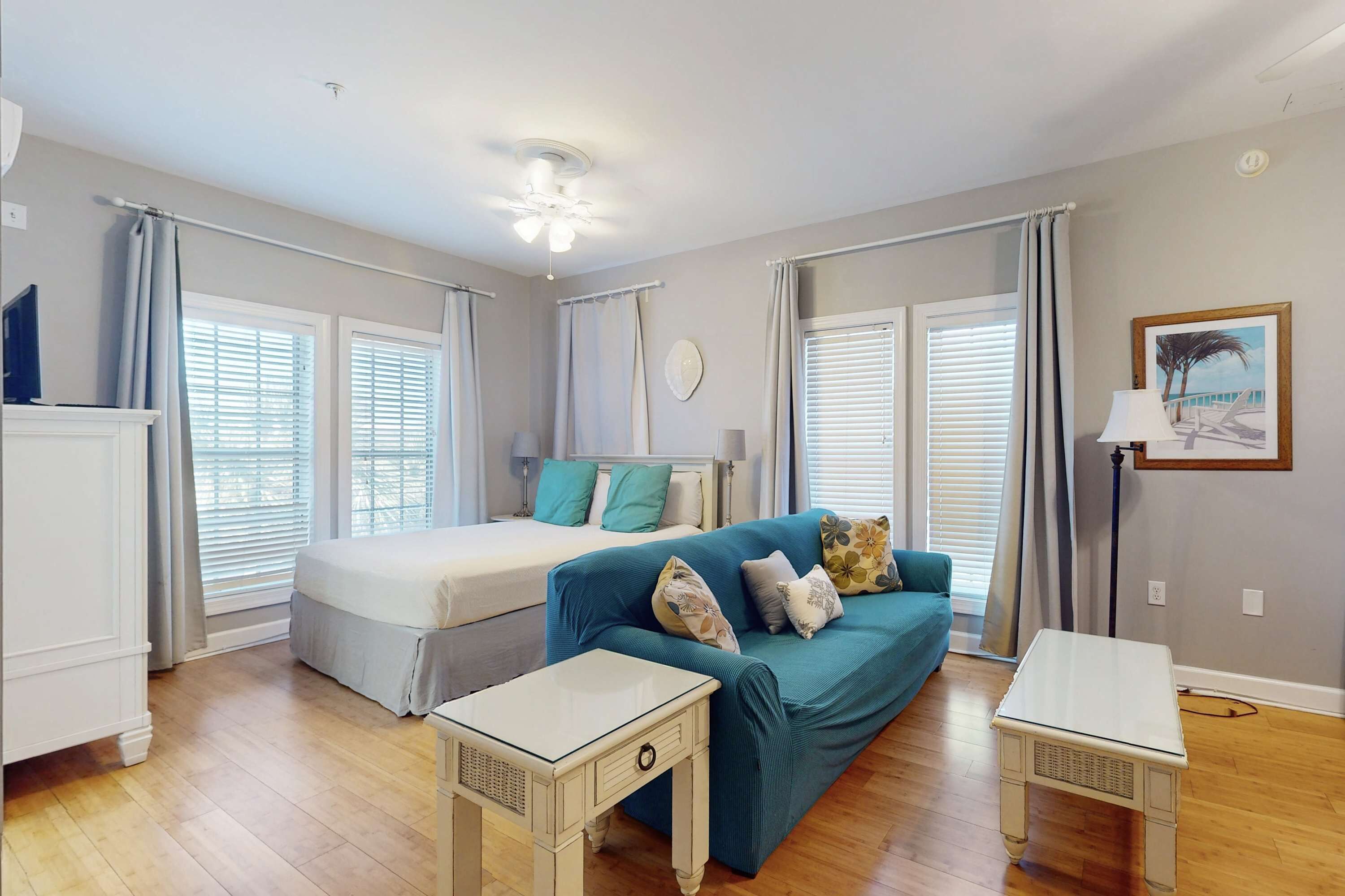 TV, DVD player, offices