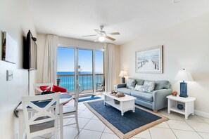TV, DVD player, stereo, offices - Cozy Calypso condo with balcony & view of the Gulf & Pool (Panama City Beach)