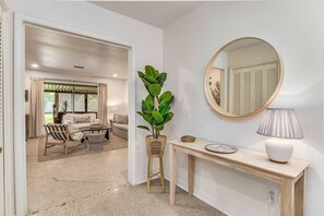 Interior - Dog-friendly home with pool, patio, full kitchen, & W/D - in a great location (Gulf Breeze)