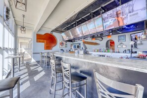 Bar (on property) - Ariel Dunes I - 1007 | Beachfront Condo with Pools (Miramar Beach)