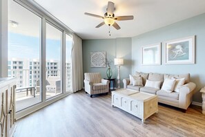 TV, offices - Water-view 11th-floor condo with hot tub, heated pool, tennis, sauna, gym, W/D (Destin)