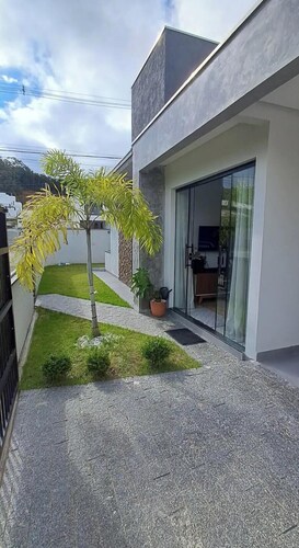 House in Penha, close to the beaches and Beto Carrero World. Game room. Pet-friendly