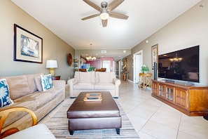 TV, DVD player, offices - Bright & sleek condo w/shared pool, fitness center, grill area - water views (Destin)