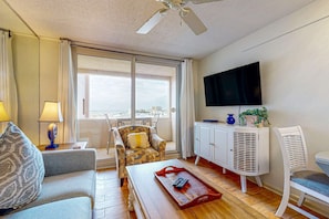 TV, DVD player, offices - Jetty East 620A (Destin)