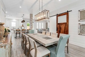 Dining - Waterdog I (Destin)