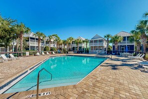 Pool - Dog-friendly home with hot tub - beach access one mile away (Port St. Joe)