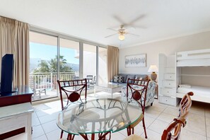 1 bedroom, iron/ironing board, WiFi, bed sheets - Island condo with pool, Gulf-view balcony, lazy river, beach access, & bunk beds (Fort Walton Beach)