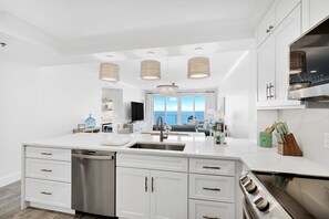 Fridge, microwave, oven, stovetop - Gulf-front gem with pool, hot tub, beach access, balcony & panoramic view (Destin)