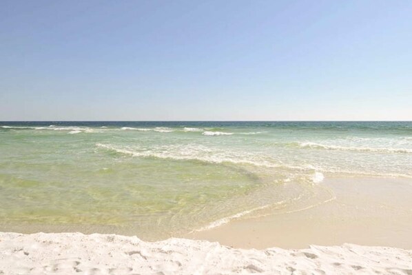 Beach nearby - Magnolia House at Destin Pointe 412 (Destin)
