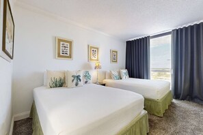 3 bedrooms, iron/ironing board, Internet - Contemporary Condo with Pool & Hot Tub - Partial Ocean Views, On-Site Golf (Miramar Beach)