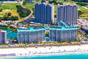 Exterior - Sunny condo with lake views, outdoor pool, fast WiFi, tennis & central AC (Miramar Beach)
