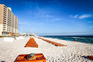On the beach - Ocean-view condo with pool, hot tub, WiFi, AC, & complimentary beach service (Panama City Beach)
