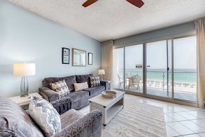 TV, DVD player, offices - Cozy condo with Gulf-front balcony & great views - near shops & dining (Destin)