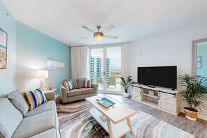 TV, offices - Beachy resort condo with balcony, outdoor pools, hot tub, gym, tennis, AC, & W/D (Destin)