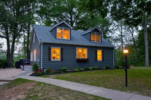 Exterior - Welcome to the secluded waterfront oasis (Millington)