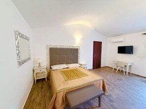 Unclassified image, 2 of 11, button - Apartment 'Il Mulino Del Botteghino - Amalfi' with Shared Garden, Wi-Fi and Air Conditioning (Botteghino)