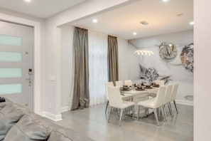 Unclassified image, 4 of 49, button - NEW! 5BR Villa Rose Near Tobyhanna State Park (Tobyhanna)