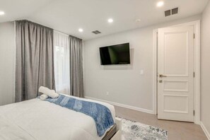 5 chambres, accès Internet