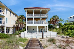 Exterior - Beachfront home with a pool, game room, deck, grill, washer&dryer & central AC (St. George Island)