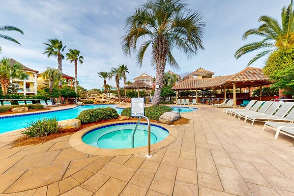 Pool - Snowbird-friendly home in gated community with hot tub, pool, balcony, & grill (Destin)
