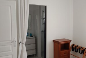 Room - LES SAULES DE QUEYSSAC (Queyssac)