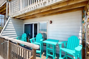 Property grounds - Beachfront East End townhouse with beach views, deck, on-site pool & grills (St. George Island)