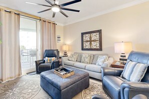 TV, DVD player, offices - First Floor Condo with a Partial Gulf View, Splash Pad, and More (Fort Walton Beach)