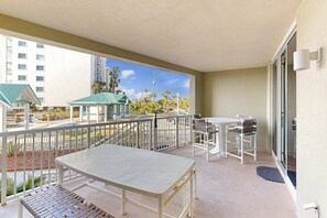 Outdoor dining - First Floor Condo with a Partial Gulf View, Splash Pad, and More (Fort Walton Beach)
