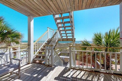 Dog-friendly beachfront bungalow with private boardwalk, charcoal grill, and AC