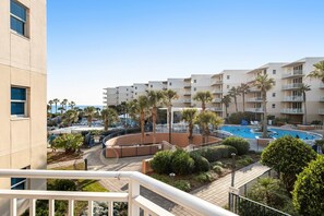 Property grounds - Cozy 'At Home' Condo At Waterscape Children's Playground, 2 Hot Tubs (Fort Walton Beach)