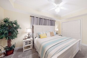 1 bedroom, iron/ironing board, WiFi, bed sheets - Charming Condo with Shared Pools & Hot Tub, Ocean View, High-Speed WiFi, and W/D (Mexico Beach)