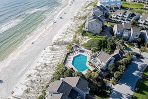 Exterior - Gulf-front townhome with gorgeous beach access, 4 Gulf-view decks, shared pools (Cape San Blas)