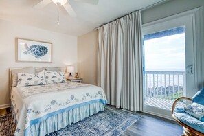 3 bedrooms, iron/ironing board, WiFi, bed sheets - Gulf-front townhome with gorgeous beach access, 4 Gulf-view decks, shared pools (Cape San Blas)