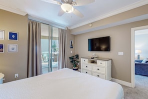 3 bedrooms, iron/ironing board, WiFi, bed sheets - Nice 2nd Floor Condo Partial Gulf View, Nearby Shopping & Dining (Fort Walton Beach)