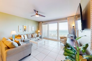 TV, offices - Ninth Floor Oceanfront Condo with Shared Pools, Ocean View, WiFi, & Washer/Dryer (Destin)