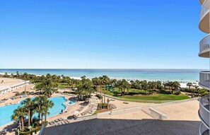 Pool - Experience the perfect blend of luxury, comfort, and breathtaking Gulf views at Silver Shells (Destin)