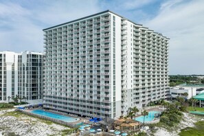 Exterior - Fifth-floor beachfront condo with balcony, amazing view, pools & hot tub (Destin)