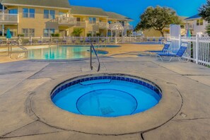 Pool - Beachfront condo with shared pool, hot tub, & fitness center + beach access (Destin)