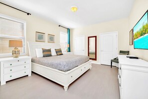 5 dormitoris, planxa i posts de planxar, Internet i roba de llit 