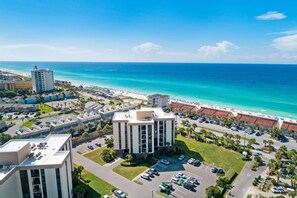 Exterior - Renovated 5th-Floor Condo w/Private Beach, Balcony, Shared Pool/Clubhouse/Tennis (Destin)