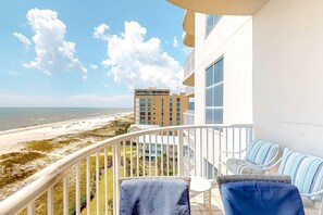 Property grounds - 6th-floor updated Gulf-front retreat - near area attractions & restaurants (Perdido Key)