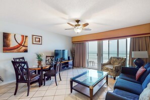 TV, DVD player, offices - Oceanfront Condo with AC, WiFi, Shared Pool, & Seasonal Beach Service Rentals (Destin)