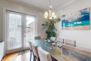 Dining - Ideal Coastal Retreat w/ Shared Pool, Private Balcony, & Beach Access Nearby (Panama City Beach)