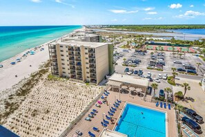 Exterior - Gorgeous beachfront condo, shared pool and beach access (Panama City Beach)