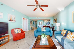 TV, DVD player, offices - Beachfront condo with access shared on-site amenities & ocean views (Destin)