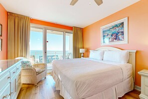2 bedrooms, iron/ironing board, WiFi, bed sheets - Beachfront condo with access shared on-site amenities & ocean views (Destin)