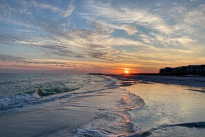 On the beach - Nana's Place 406B Jetty East (Destin)