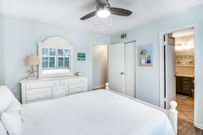 1 habitación, tabla de planchar con plancha y wifi