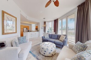 TV, offices - Garden-view condo with lagoon & kid's pools, beach access, on-site eateries & AC (Destin)