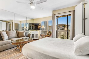 Iron/ironing board, WiFi, bed sheets - Sparkling Studio with Shared Pools, Hot Tubs, Golf, Tennis, & a Private Beach (Destin)